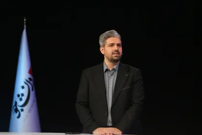 نمی&zwnj;خواهیم یا نمی&zwnj;توانیم قاچاق روزانه ۲۰ ميليون ليتر سوخت را مدیریت کنیم؟!