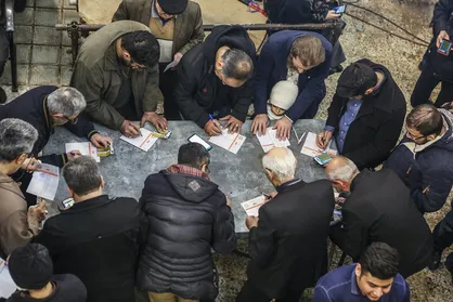 چند می&zwnj;گیری تبلیغ کنی؟! / هزینه&zwnj; تبلیغات انتخابات ریاست&zwnj;جمهوری در هاله&zwnj;ای از غبار