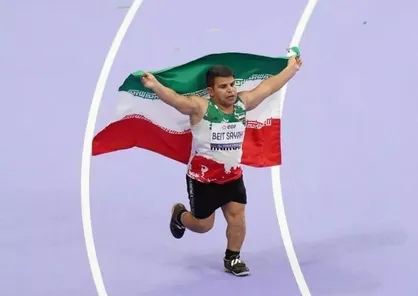 بیت سیاح: مدال طلایم فدای تک تک مردم ایران / کمیته بین&zwnj;المللی پارالمپیک را به خدا سپردم +فیلم