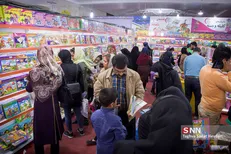 پویش کتابخوانی در کشور موجب آشتی مردم و کتاب می‌شود/ حضور انتشارات جهاد دانشگاهی امیرکبیر در نمایشگاه کتاب