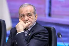طباطبایی: تصمیم برکناری یکی از وزرا کذب محض است