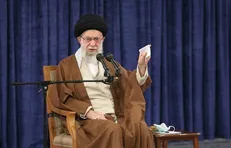 جمعی از مسئولان نظام با رهبر انقلاب دیدار می‌کنند