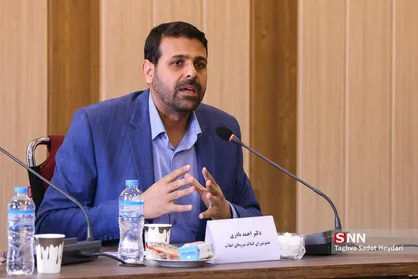 نادری: رونق ساختگی بورس آخرین تیر ترکش دولت نئولیبرال است / حباب بورس خواهد ترکید و من نگران تبعات امنیتی آن هستم