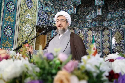 مقدمات ازدواج جوانان وظیفه&zwnj;ی دولتمردان است