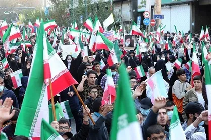 ۱۳ آبان نقطه طلایی شکست هیمنه آمریکای جهانخوار بود + فیلم