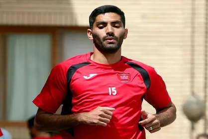 ستاره پرسپولیس منتظر حکم فیفا برای تمدید قرارداد با پرسپولیس