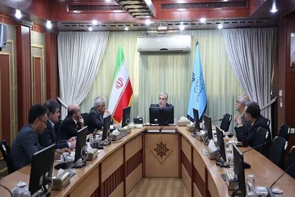 تاکید وزیر علوم بر بکارگیری نیروگاه&zwnj;های خورشیدی در دانشگاه&zwnj;ها