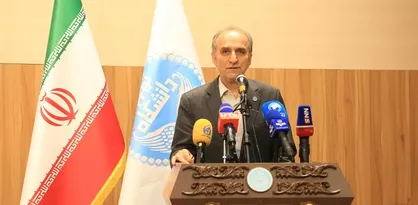 سرپرست دانشگاه تهران: در بازنگری برنامه&zwnj;های درسی، از صاحب نظران حوزه صنعت استفاده خواهیم کرد