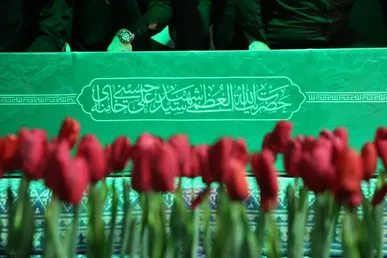 «۱۳۷» راه اندازی شد؛ راهنمای حمل و نقل زائران مراسم وداع و تشییع رهبر شهید