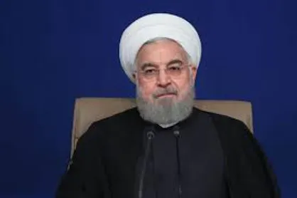 روحانی: اقلیتی که دنبال سنگ اندازی هستند در این ایام توبه کنند / دلیل مزاحمت&zwnj;ها فعلا &laquo;انتخابات ۱۴۰۰&raquo; است