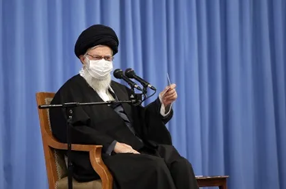 غزلی که رهبر انقلاب، امروز تنها یک مصرعش را خواندند