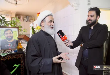 حجت‌الاسلام پناهیان: خانه شهدا نورانی‌ترین جایگاهی است که باید همه جوانان آن را تجربه کنند/ حضرت آقا به ما توصیه کرده‌اند که سر زدن به خانواده‌های شهدا، لطف بزرگی به ماست + فیلم