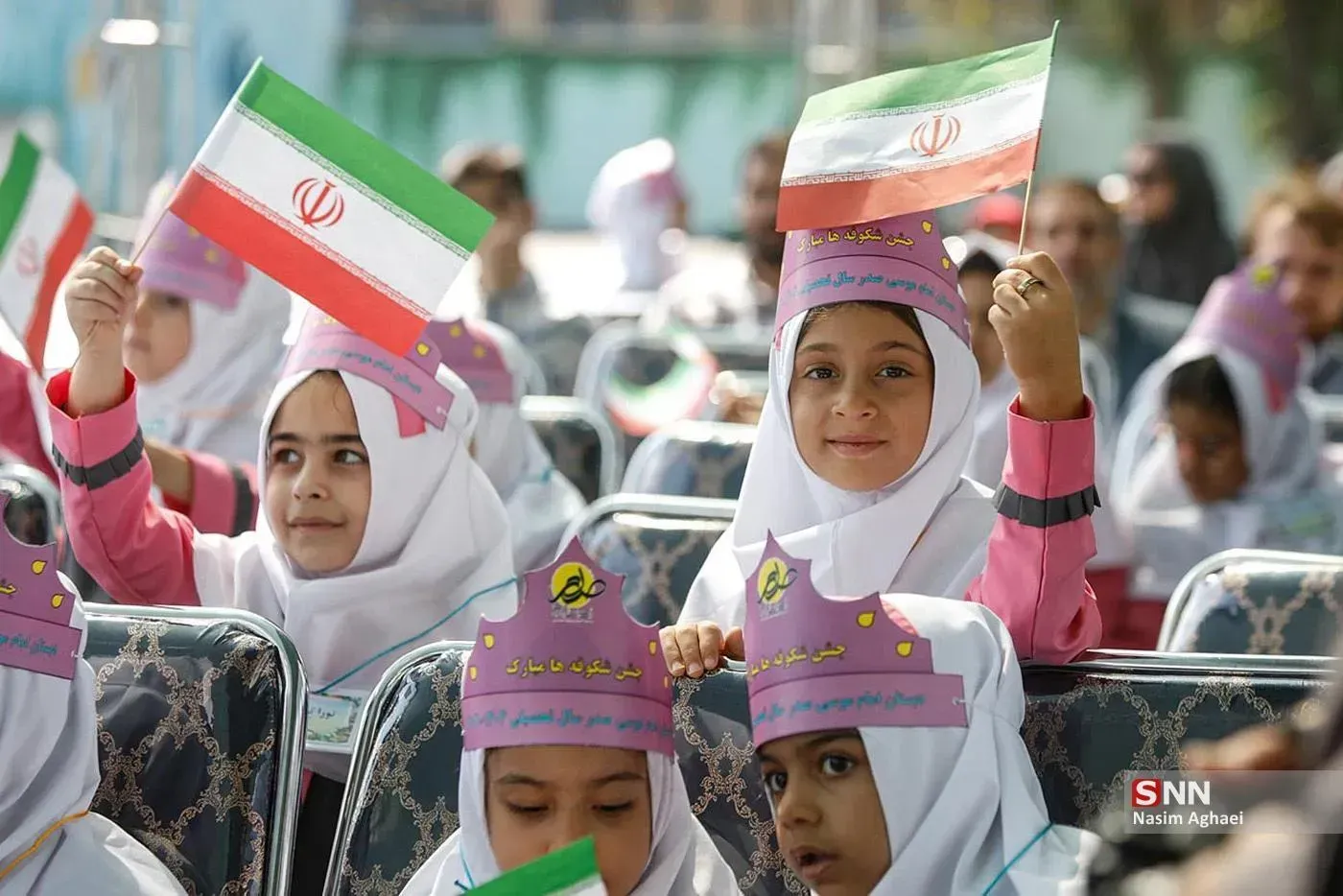 زنگ مهر به صدا درآمد؛ ۱۶ میلیون و ۷۰۰ هزار دانش‌آموز به مدرسه رفتند