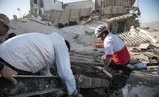 دولت در زلزله غرب کشور عملکرد ضعیفی داشت/ با تکه پرانی‌های سیاسی مشکلات زلزله زدگان حل نمی‌شود