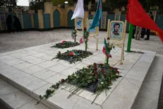 بهشت شهدای گمنام دانشگاه صنعتی اصفهان گلباران شد
