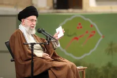 رهبر انقلاب: این مجلس انقلابی است و بعد از سه سال همین را تکرار می‌کنم / سال آخر سال جبران خلاء‌ها و قصورهاست