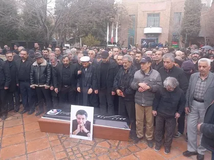 پیکر &laquo;منوچهر والی&zwnj;زاده&raquo; تشییع شد
