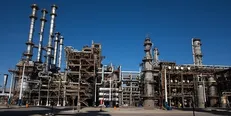 روسیه به تعهداتش در قبال کاهش تولید نفت پای‌بند است