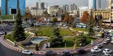 ترافیک خودرو‌ها در میدان ونک به زیر زمین انتقال می‌یابد