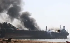 انفجار در دریای عمان؛ دو نفتکش هدف قرار گرفت