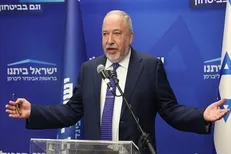 «لیبرمن»: نتانیاهو نمی‌تواند حماس را نابود کند