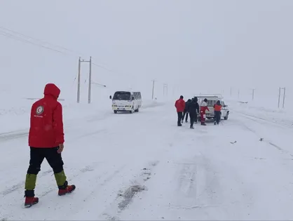امدادرسانی به ۷۱۹ نفر و رهاسازی ۱۹۹ خودرو در محورهای برف&zwnj;گیر شهرستان کوهرنگ