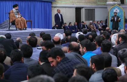 فیلم/ دیدار مداحان اهل&zwnj;بیت(ع) با رهبر انقلاب