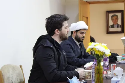 نشست دانشجویان دانشکدگان فارابی دانشگاه تهران با نویسنده کتاب &laquo;ایستگاه خیابان روزولت&raquo;+ تصاویر