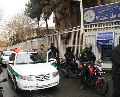 رزمایش نیروی انتظامی اطراف دانشگاه شریف برگزار شد+ تصاویر