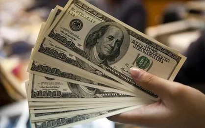 آغاز ریزش قیمت دلار در بازار