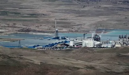 تلاش دانشجویان برای حل مشکلات زیست محیطی کارخانه کاوه سودا / به دنبال حل مشکلیم نه تعطیلی کارخانه!