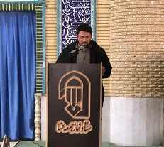 نماینده مجلس باید طرفدار ضعفا و قشر ضعیف جامعه باشد