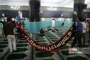سیاه پوش کردن مسجد دانشگاه شریف