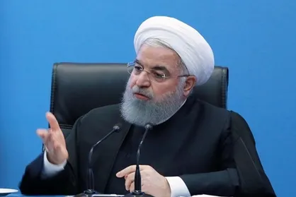 شبی که سیل آمد تا صبح نخوابیدم؛ قرآن خواندم/ ماجرای پیرمردی که دست روحانی را ول نمی&lrm;کرد