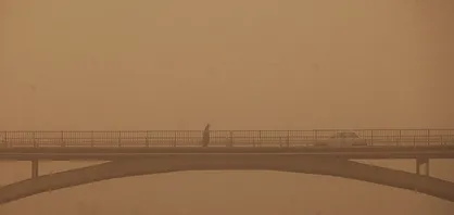 کاهش دید و آلودگی ناشی از گرد و خاک در خوزستان