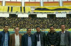 عکس یادگاری داوران سپاهان - پرسپولیس در نقش جهان