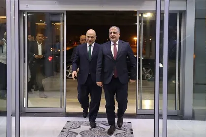 وزیر ورزش و جوانان عراق وارد تهران شد