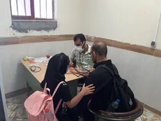 گروه جهادی شهید کاوه بسیج دانشجویی علوم پزشکی هرمزگان به زائران خدمت‌رسانی کردند+ عکس
