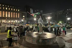 دانشجویان معترض آمریکایی کنترل دو ساختمان دانشگاه کلمبیا را در دست گرفتند