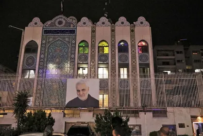 اولین تصویر از شهید بی طرف، کارمند محلی سفارت ایران در دمشق