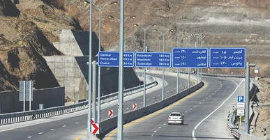 ثبت تردد ۶۰ هزار خودرو در آزادراه تهران ـ شمال/ پیش بینی ترافیک سنگین در پایان تعطیلات