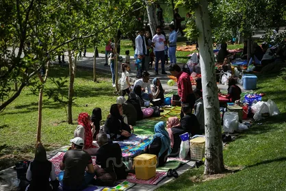 بوستان&zwnj;های کرمانشاه پذیرای مردم در روز طبیعت است