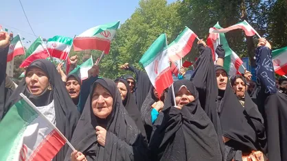 تجمع گسترده مردم در واکنش به حمله صهیونیست&zwnj;ها به خاک ایران در کرج + فیلم