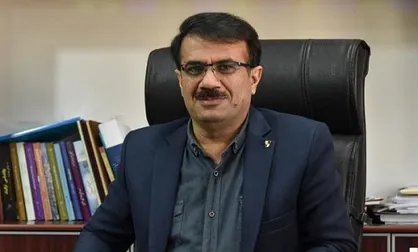 مسببان برگزاری برنامه&zwnj;های متضاد با انقلاب شهرداری بوشهر را عزل کنید