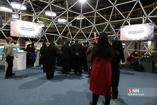 بازدید ستاری و ضرغامی از نمایشگاه ایران ساخت