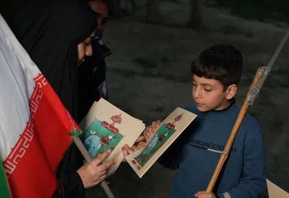 بسته&zwnj;های فرهنگی کانون در ایستگاه&zwnj;های تجمع مردمی و محل اسکان آسیب&zwnj;دیدگان