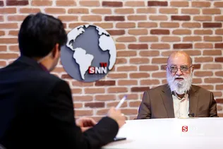 حضور مهدی چمران در خبرگزاری