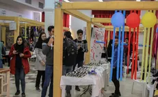 دانشجویان دانشگاه شاهرود با برگزاری نمایشگاه «بوی عیدی» به نیازمندان کمک می‌کنند
