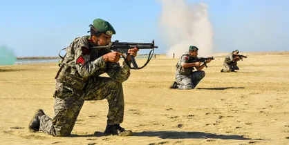 رزمایش &laquo;ذوالفقار ۹۹&raquo; ارتش در جنوب کشور آغاز شد