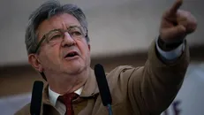 انتقاد نامزد ریاست‌جمهوری فرانسه از مداخله اسرائیل در انتخابات این کشور